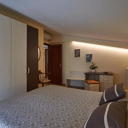 Διαμέρισμα Casa Maria - Lie140 By Interhome